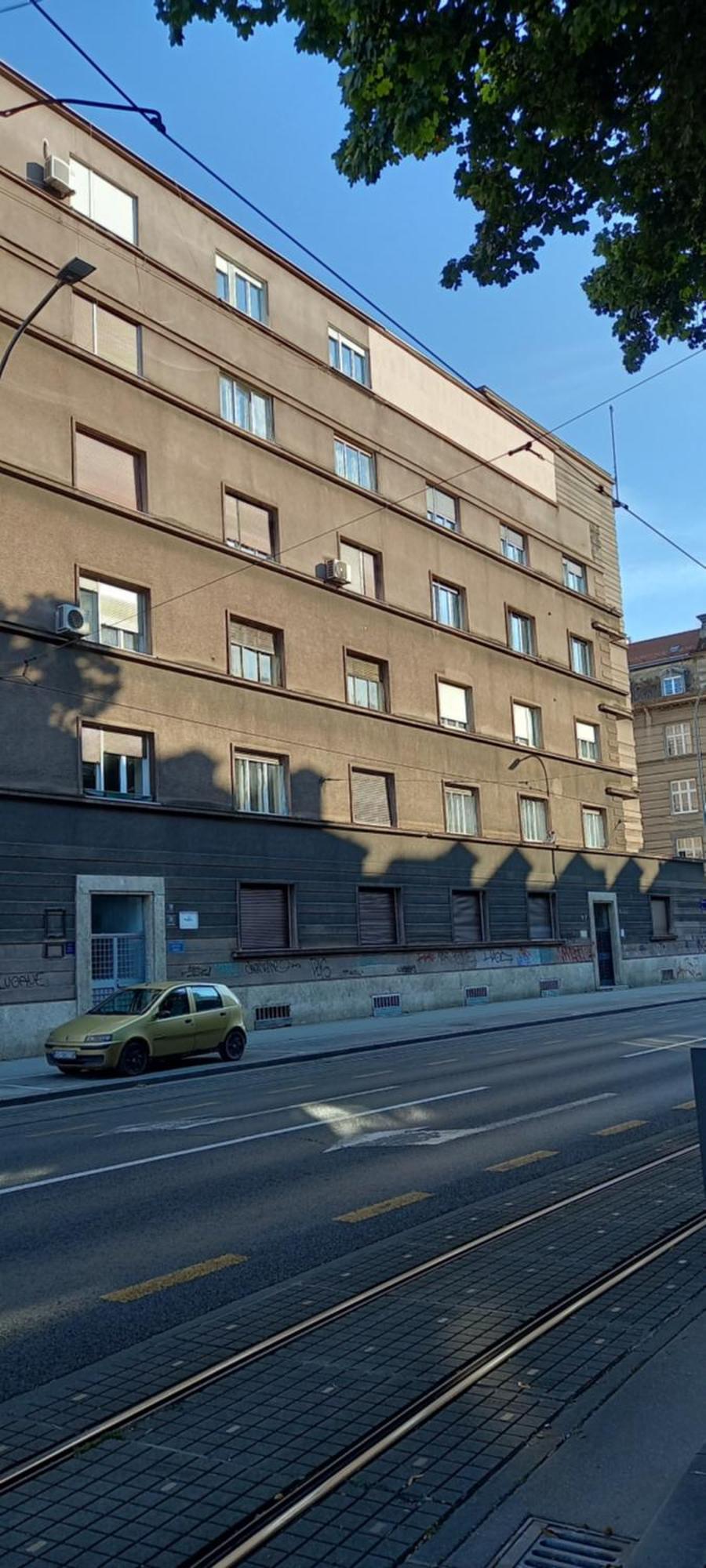 Apartment Mislav. Udoban U Centru Grada. *